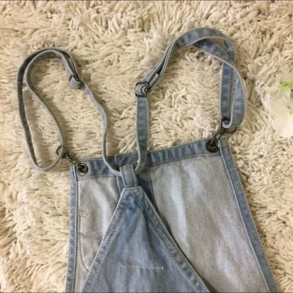Forever 21 Shortail Denim Overalls Size 27 - Picture 5 of 9